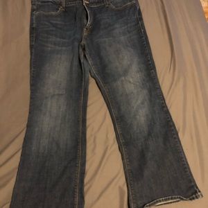 Levi’s 590 Bootcut Jeans. Size 18 Short